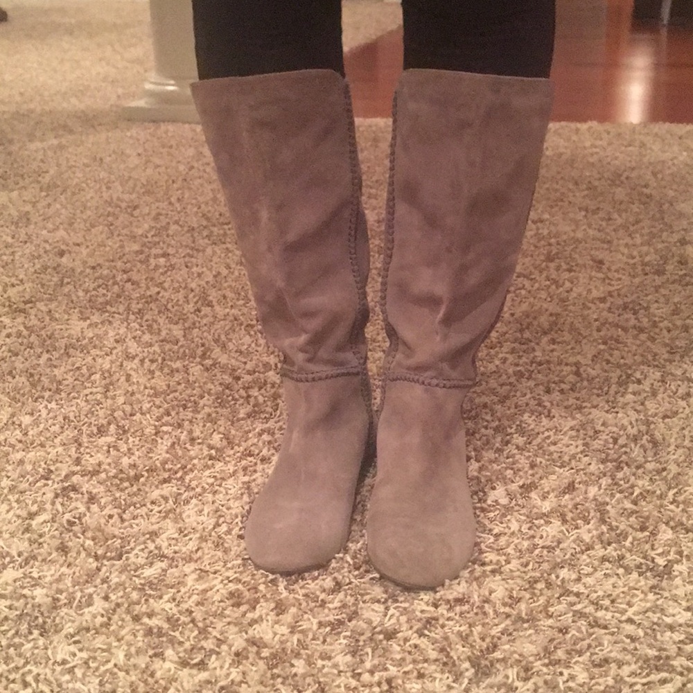 Grey boots!